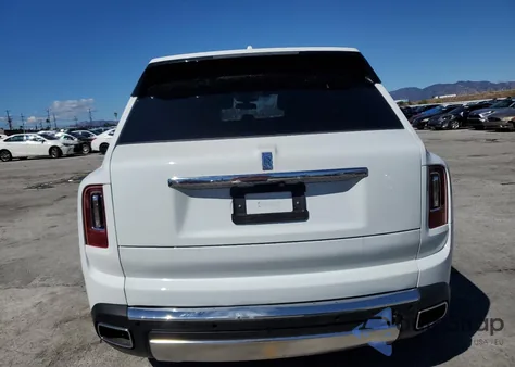 2019 Rolls-Royce Cullinan из США, поврежденный, VIN SLA689X50KU114284